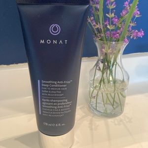 NWT Monat Smoothing Anti-Frizz Deep Conditioner